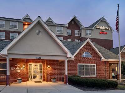 By Marriott Chicago Schaumburg/woodfield Mall Schaumburg