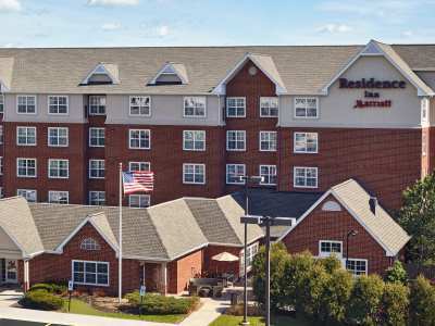 By Marriott Chicago Schaumburg/woodfield Mall